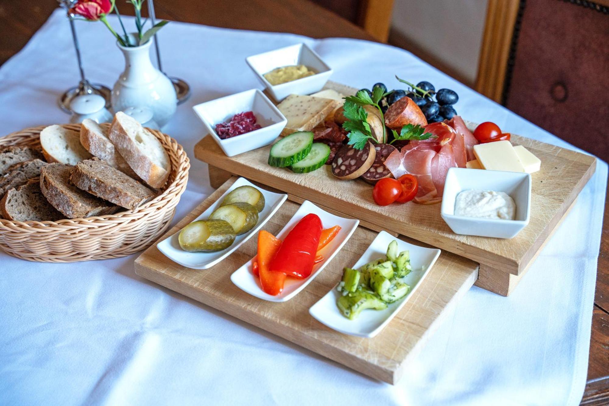 Schloss Hotel Вурцен Екстериор снимка