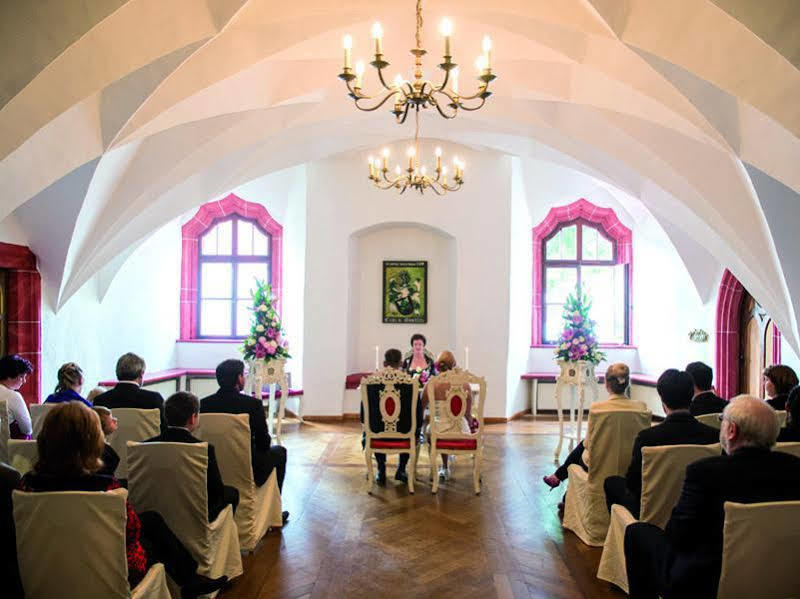 Schloss Hotel Вурцен Екстериор снимка