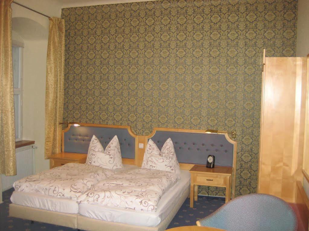 Schloss Hotel Вурцен Екстериор снимка